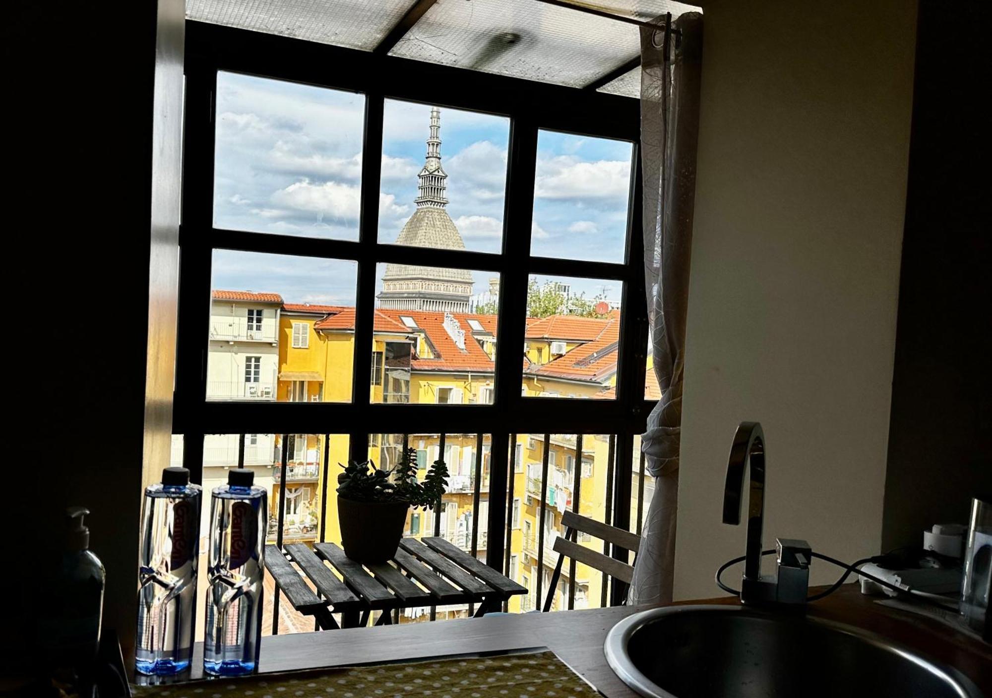 Le Finestre Sulla Mole Apartment Turin Luaran gambar